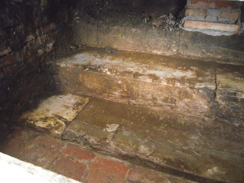 Carovana – facciata – scalone – foto restauro 2 – Ufficio Tecnico SNS