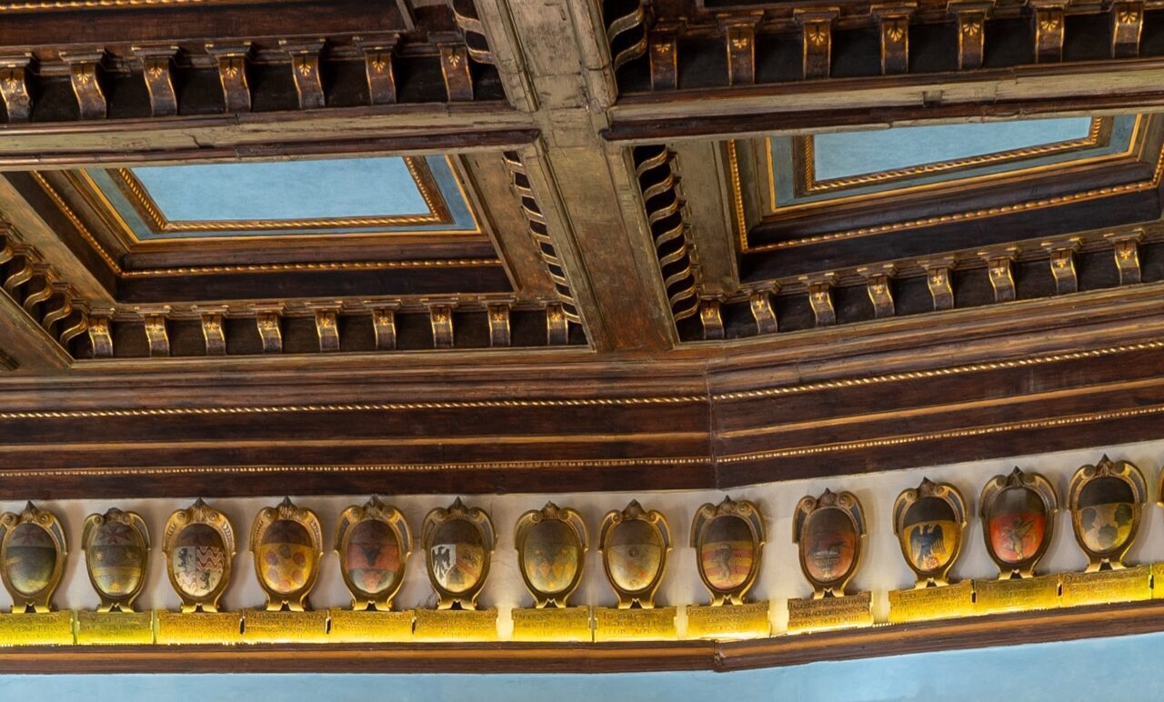Palazzo della Carovana – Sala Azzurra – particolare stemmi – Tartarelli – DSC_0395_PART.