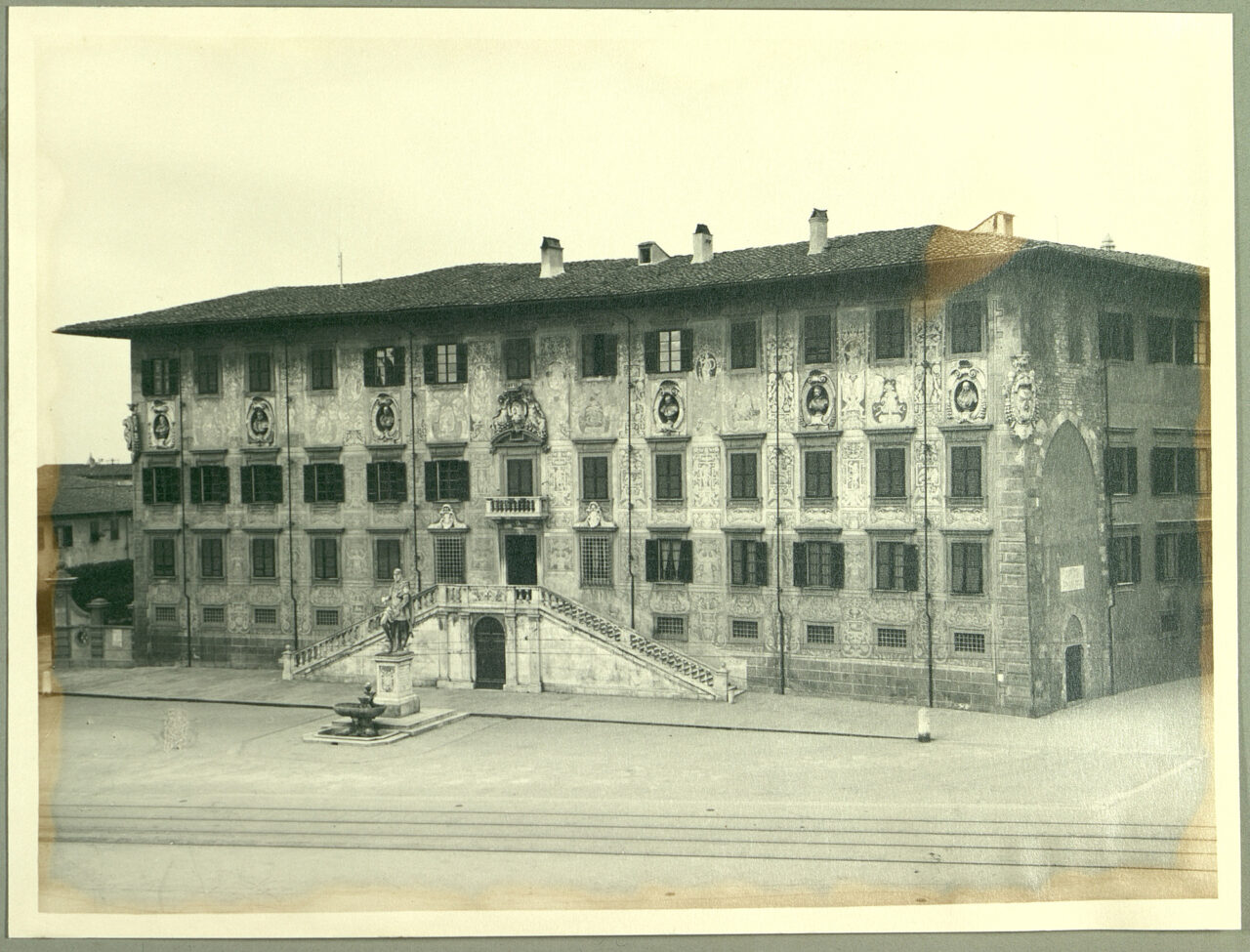 Palazzo Carovana – foto storica – album luoghi 01 – Archivio SNS