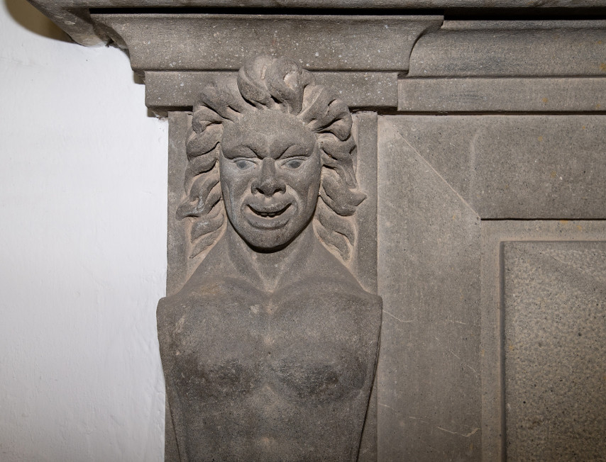 Palazzo Dodici – finestra, erma – TARTARELLI – DSC_0763