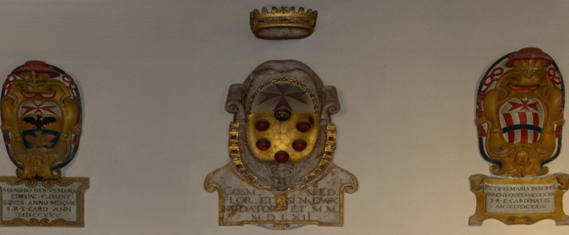Palazzo Dodici – interno – stemma Cosimo I – TARTARELLI – DSC_0140_testata