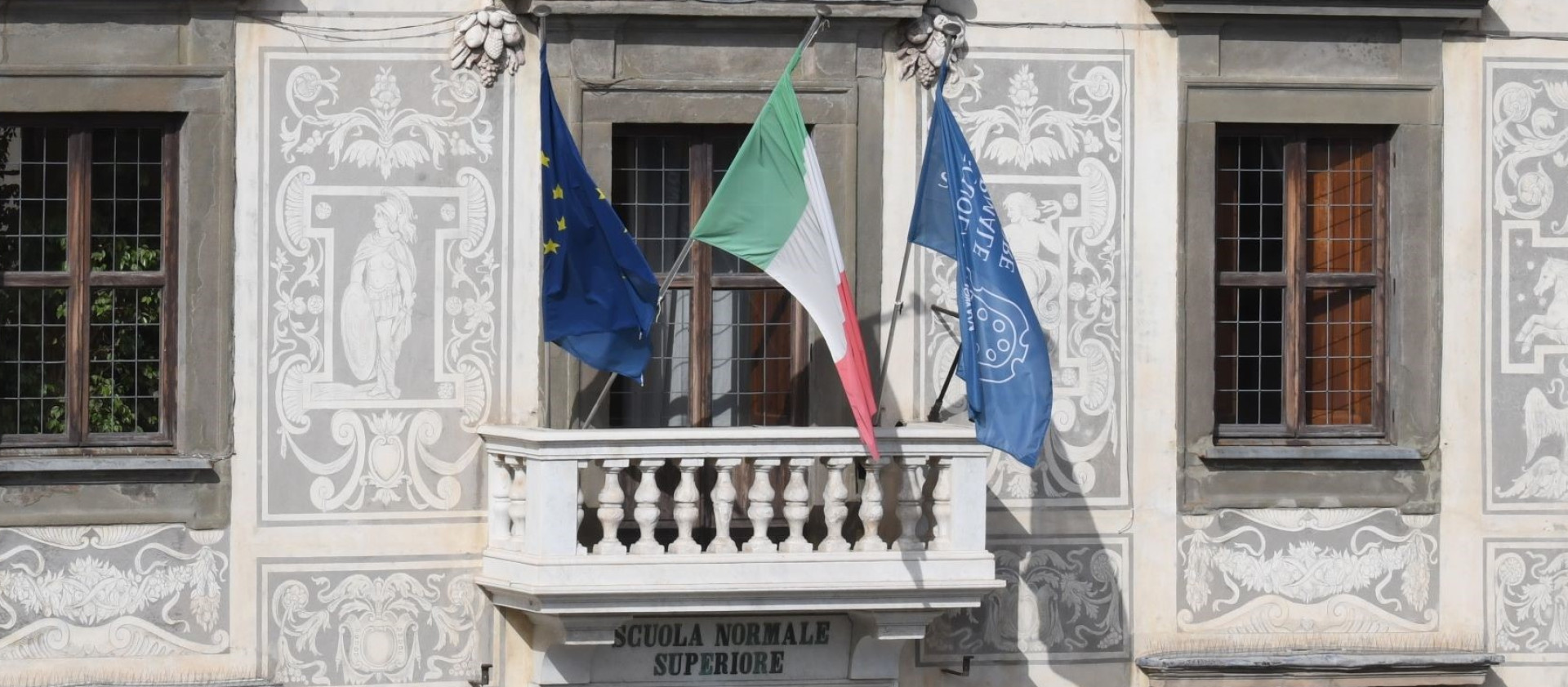 Piazza nei secoli –  Istituzioni – SNS, testata – TARTARELLI – DSC_8466_testata