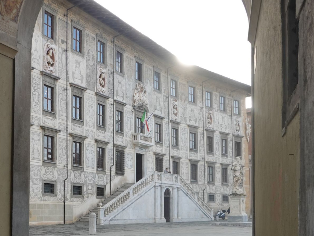 Decorazione_graffito_Tartarelli_foto_effetto_3