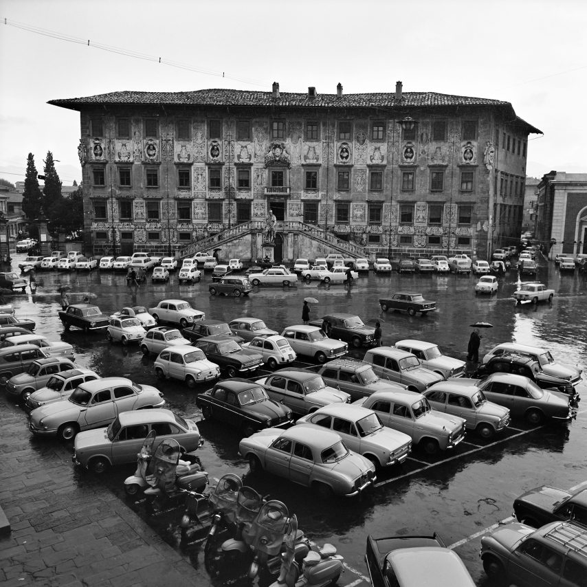 Età della piazza – età contemporanea_Repubblica – Palazzo Blu – 142F07889 1968 copia